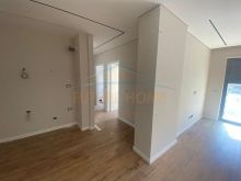 0695136472 Qira, Apartament 2+1+Post Parkimi Rruga Karl Gega