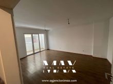 Banese & Zyre me qira Qender 150m2