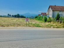 TOKË NË SHITJE