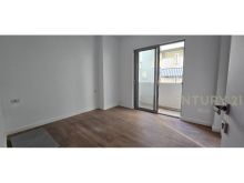 SHITET APARTAMENT 2+1 PRANE STACIONIT TE TRENIT,DURRES!!