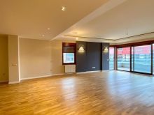 Zyre 160m2 me qira ne Lakrishte-Nartel Center!DELTA