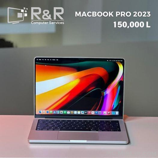 MACBOOK PRO 2023