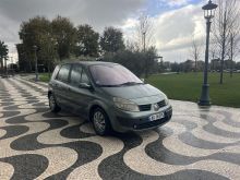 Shitet reno 1.9 naft viti 2005 manual ne gjendje shum te mir