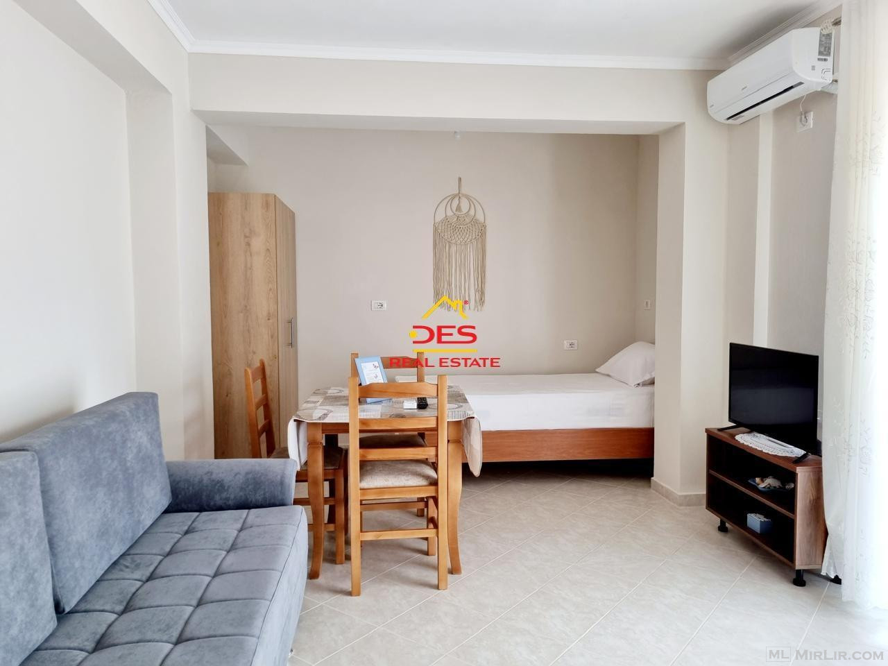 JEPET ME QERA STUDIO NE SARANDE - thumbnail 2