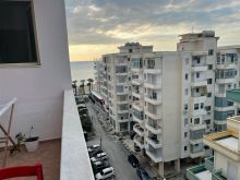 JEPET ME QERA DITORE APARTAMENT NE LUNGOMARE