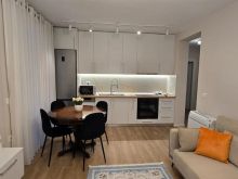 Apartament me Qira 2+1 – Rruga Myslym Shyri (pranë shkollës