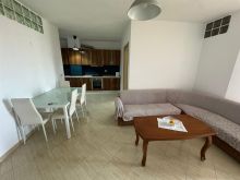 okazion Jepet me qira apartament 2+1 te Bashkia