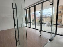 Ambient Zyre me Qira – Golden Tower, Rr. Mine Peza