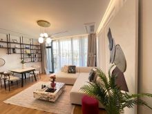 APARTAMENT 2+1+2 + POST PARKIMI PER QIRA NE LAKE VIEW RESIDE