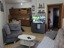 Shitet apartament 1 + 1 , kati 4 me ashensor