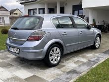Astra 1.7 viti 2008 me 240 mij KM