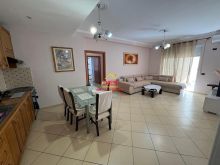 JEPET ME QIRA APARTAMENT 2+1+2 TE ISH-KOMBINATI I PESHKUT