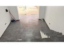 0695135860  Qera, Dyqan, Unaza E Re, Tiranë.