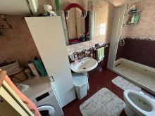 JEPET ME QIRA APARTAMENT 2+1 NE DURRES TEK LAGJJA 16 PRANE K