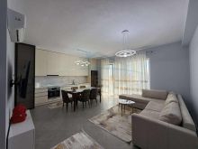 Qera, Apartament 2+1+Post parkimi , Unaza e Re.