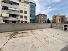 Qera, Apartament 2+1+2, Blloku , Tiranë.
