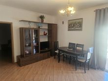 Apartament me qera Golem