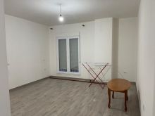 Jepet me qera apartament  1+1 ne Astir 