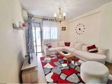 Jepet me qera apartament  2+1 tek Rruga e Kavajes