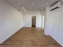🏡 Shitet Apartament 1+1 + Gardërobë – Rruga Fortuzi, Qendër