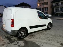 Shitet Citroën berlingo 1.6 benzin viti 2009 i sa Po doganua