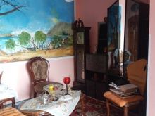 Jepet me qera apartament 2+1 tek Kodra e Priftit/ 450 euro