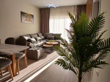 📌  Jepet me qira apartament 2+1 në Zog të Zi