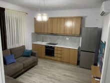 Jepet me qera apartament 1+1 tek Ish Parku/ 450€