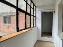Jepet me qera apartament 1+1 prane gjimnazit \"PETRO NINI