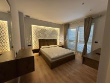 0696060731 Qera, Apartament 3+1+2+Post Parkimi, Fresku.