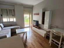 📌 Jepet me qira apartament 1+1 në zonën e Astirit