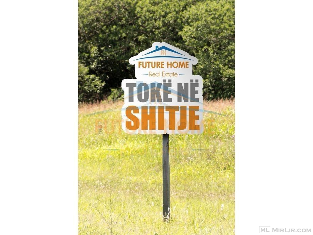 Shitet, Tokë,Qerret Fllake, Durres.
