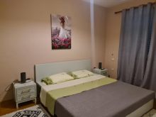 Jepet me qera apartament 2+1 tek Kodra e Diellit 1