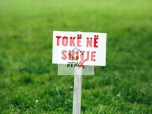 TOKE  PER SHITJE PRANE RRUGES SE UNAZES, DURRËS