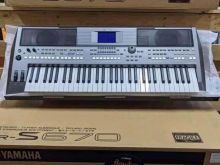 Yamaha psr 670