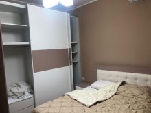 Apartament 4+1+2+2 me qera tek Komuna e Parisit