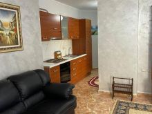 Jepet me qera apartament 1+1 tek rruga e Kosovareve
