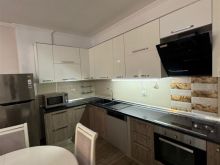 Jepet me qera apartament 2+1 tek Kontakt, 21-Dhjetori