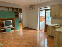 Jepet me qera apartament 2+1 tek Fakulteti Juridik