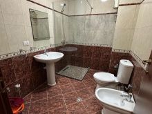 Jepet me qera Apartament 2+1+2 Tek Komuna e Parisit