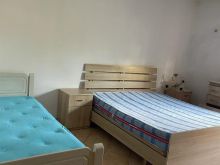 Jepet me qera apartament 1+1 tek Komuna Parisit 
