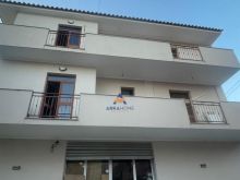 SHITET VILE 3KATSHE 330M2 \"RRUGA ANDROKLI KOSTALLARI,DON BOS