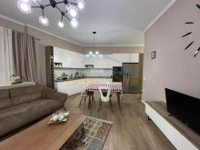 0694738665 Shitet Apartament 2+1 , Kopshti Botanik , Tirane