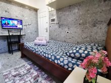 Jepet me qera Gasoniere tek Bulevardi Ri/350 euro