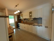 Jepet me qera apartament 2+1 tek Sheshi Wilson