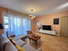 Apartament 2+1+2 per shitje tek Rr. Barrikadave!