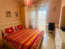 Jepet me qera apartament 3+1 tek Rruga e Barrikadave