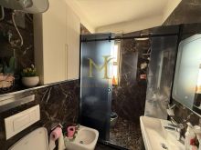 APARTAMENT 2+1 PER QERA + POST PARKIMI PRANE KORALIT NE PLAZ