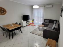 🔑🏡 JEPET APARTAMENT 1+1 ME QIRA NË LUNGOMARE, VLORË