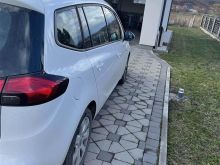 Shitet Opel Zafira